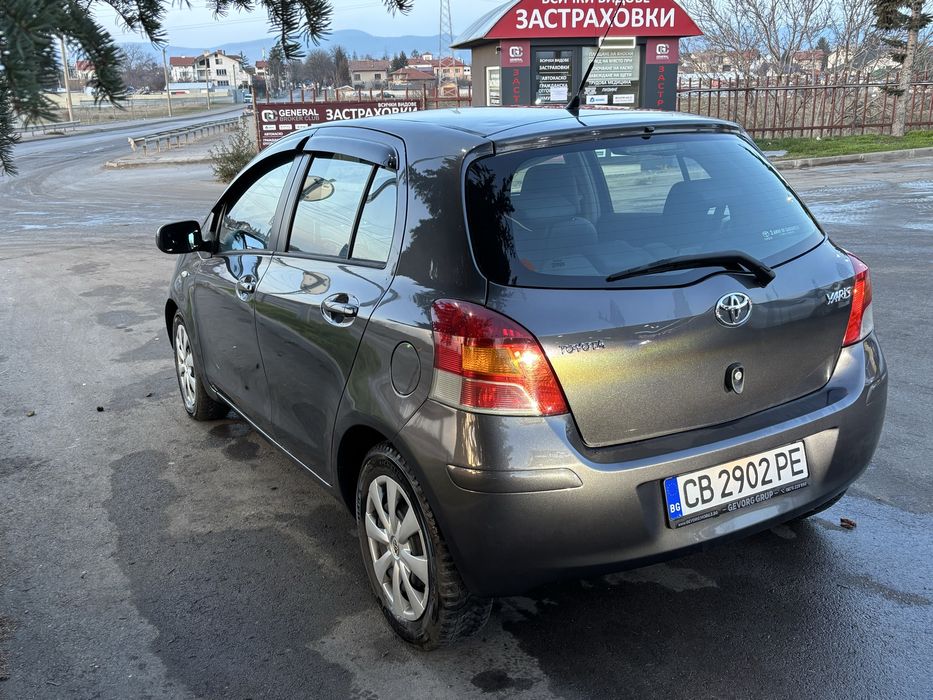 Toyota Yaris  1,4 d4d, 6- скорости.