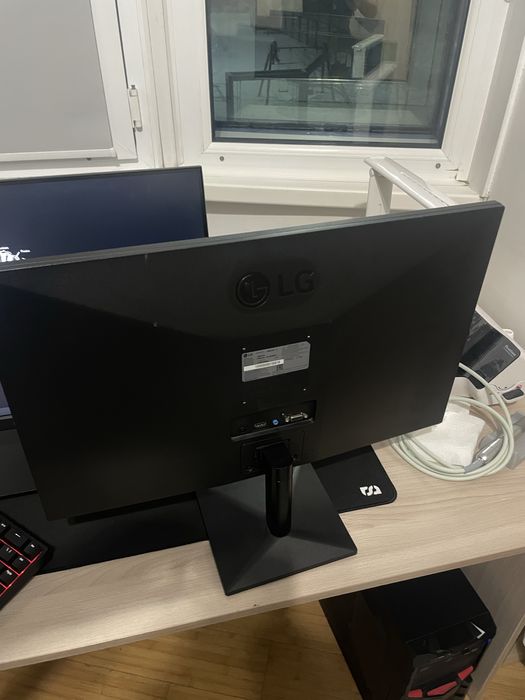 Монитор LG 24 дюйма 75 герц