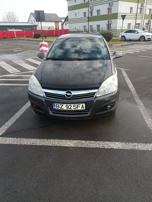 Vând Opel Astra H