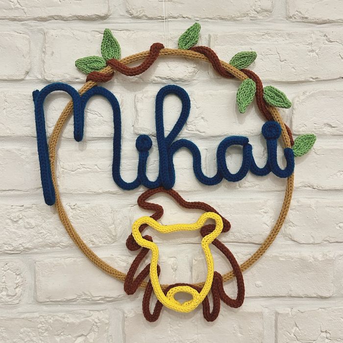 Decor tricotat , nume personalizat baiat sau fetita