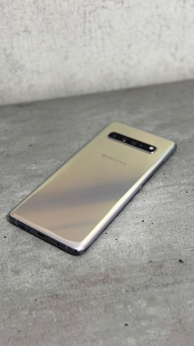 Самсунг с10  5G индрайвер