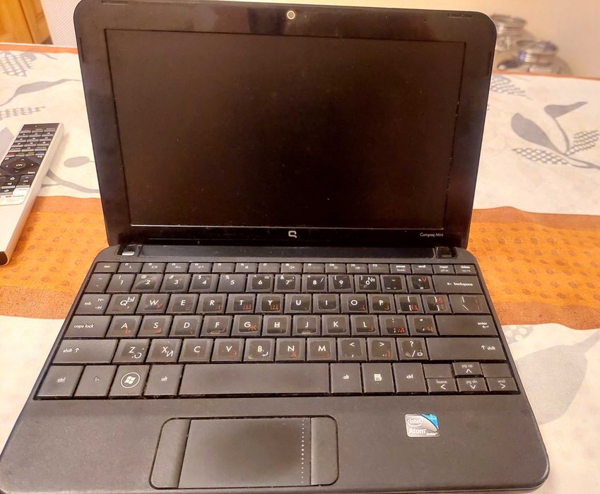 Работещ лаптоп HP compaq mini