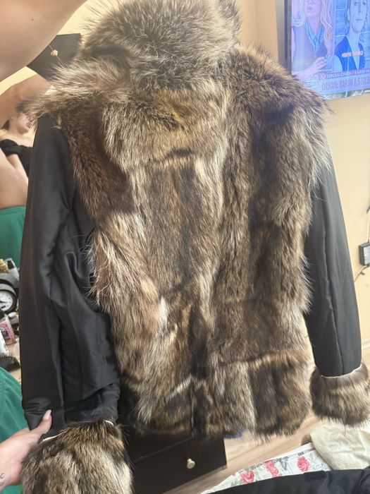 Яке от естествен косъм и кожа