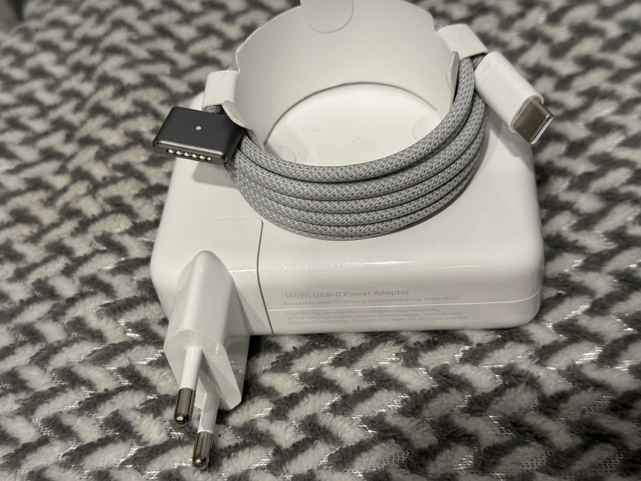 Incarcator / Alimentator Apple USB-C 140W A2452 + Cablu MagSafe3