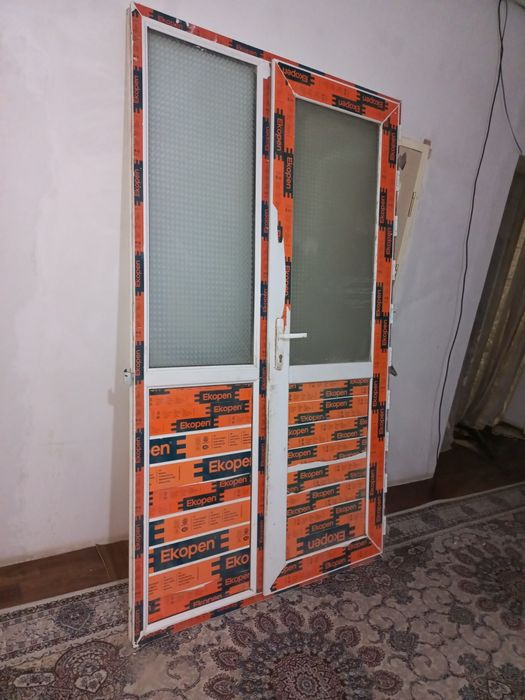 Ekopen eshik sotiladi