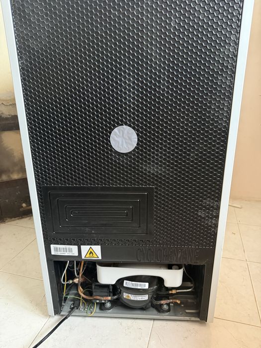 Хладилник Arielli