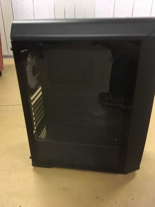 корпус корпуса компьютера пк