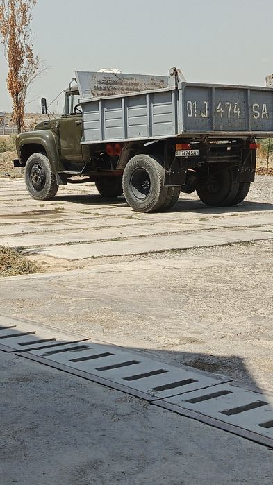 Kvadrat zil 1990-yil ural mator karobka Zadni most yangi tayyor