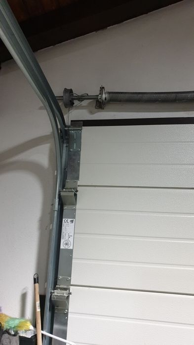 Usa de garaj L = 2770 x 2320 mm culoare maro