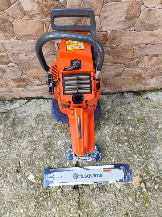 Vând husqvarna 262xp