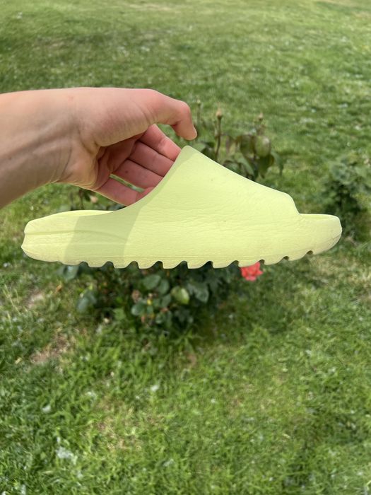 Vand Yeezy Slides