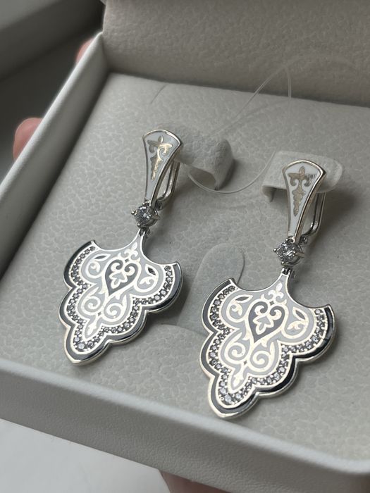 Серебряные серьги