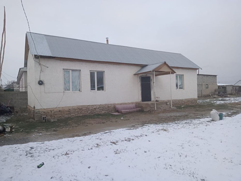 Продам дом с участком 10 соток.