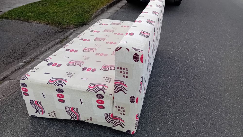 Canapea extensibila cu lada