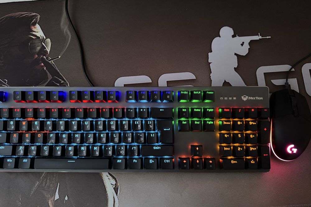 Клавиатура MeeTiom механическая. Мышь Logitech G102