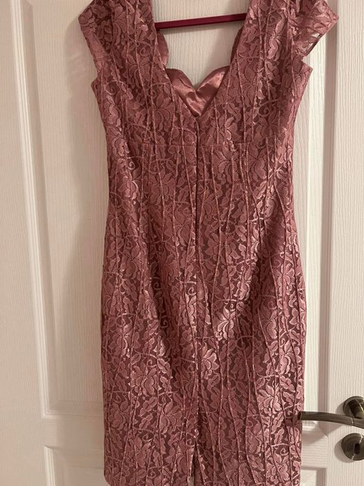 Rochie dantela roz