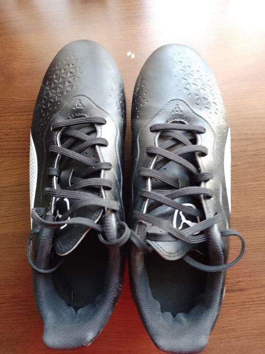 Vând ghete fotbal Puma KING