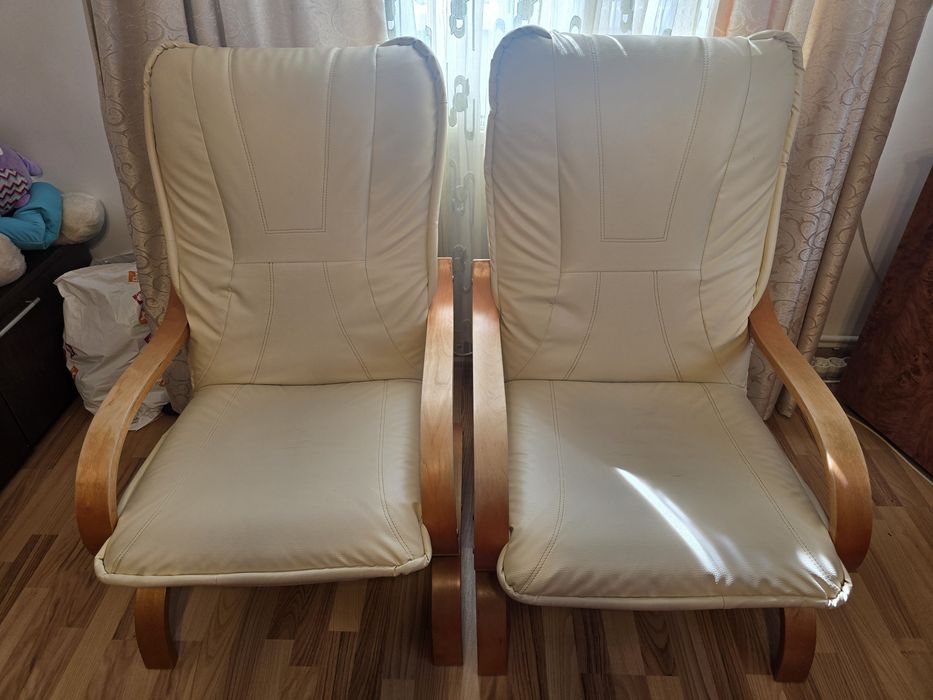 Set fotolii / scaune lemn si piele ecologica, balansoar