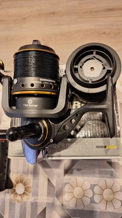 Въдици, макари шаранджийски принадлежности.