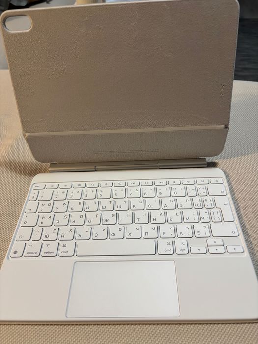 Magic клавиатура за iPad - неизползвана гаранционна