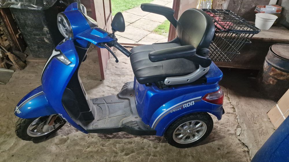Scuter electric 3 roți C-Klass RDB – autonomie și confort