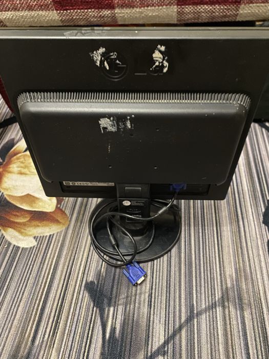 монитор. . . .LG