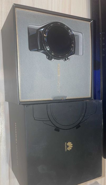 Часовник  Huawei Watch GT