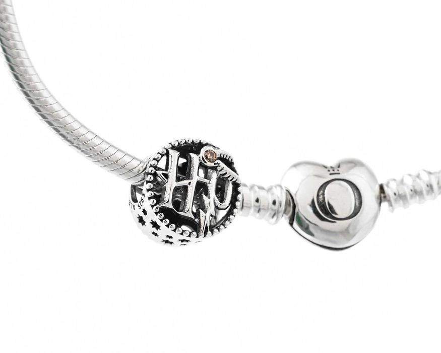 Висулка Пандора с инициалите на Хари Потър, Pandora