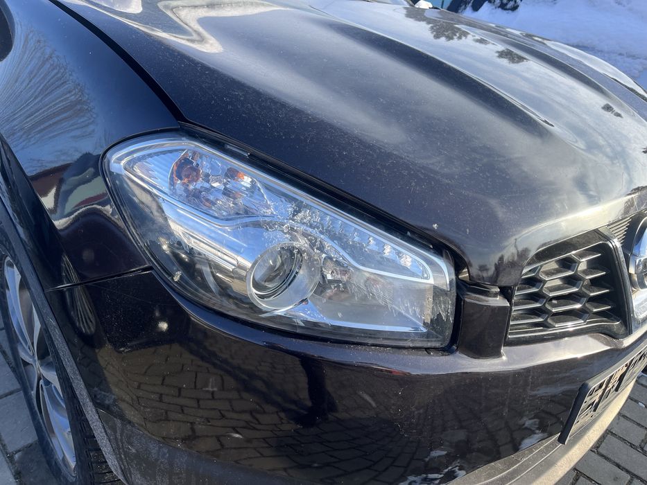 Far dreapta fata nissan qashqai 2010