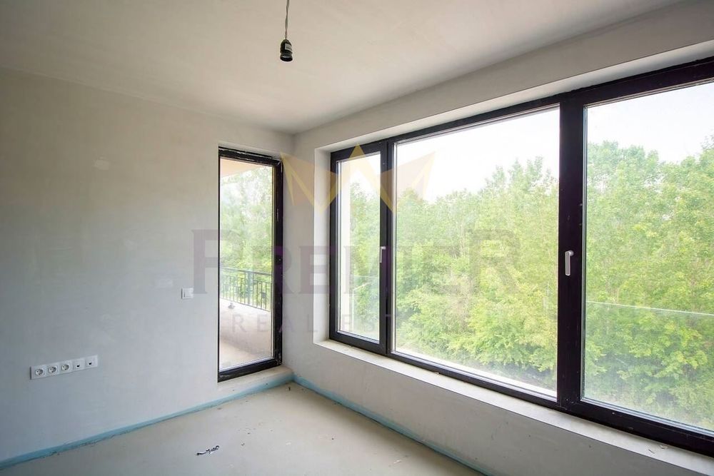 Продава се Многостаен апартамент в Пловдив, Христо Смирненски - 166 кв.м за 1645 €/кв.м - Снимка #1