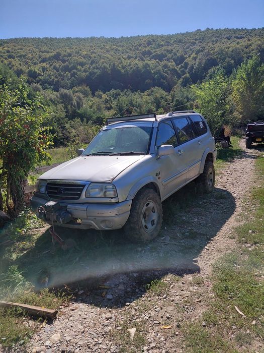 Vând suzuki grand vitara