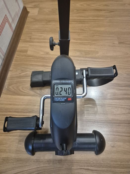 Компактный велотренажер