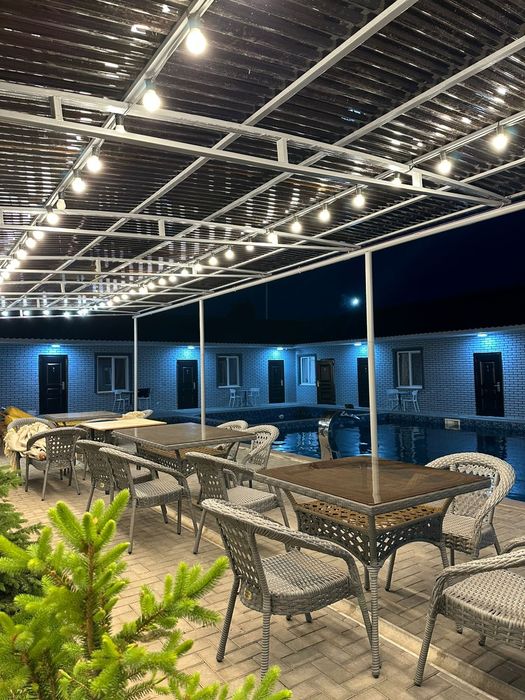 Сдам в аренду номера с бассейном