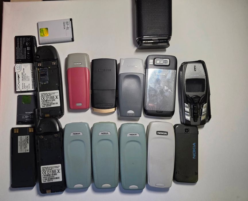 Lot telefoane Nokia 3310, 3410, 2285 + baterii + încărcătoare originale + bonusuri