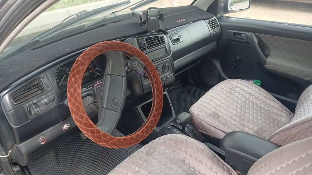 Гольф в отличном состояний