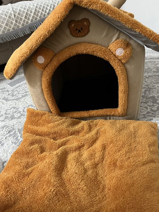 Домик для кошек и собак