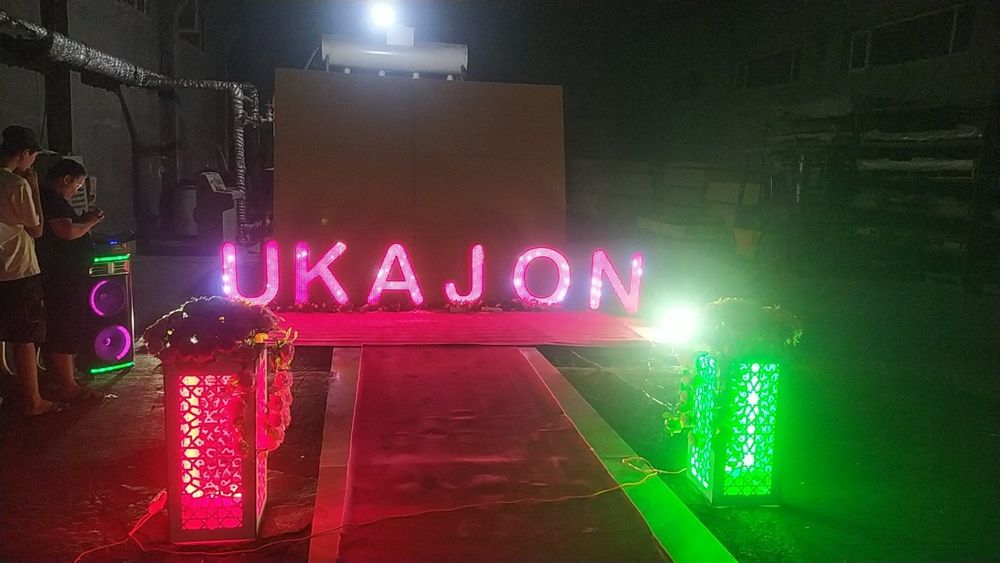 TUGʻULGAN  kunlar  uchun dekoratsiya sotiladi