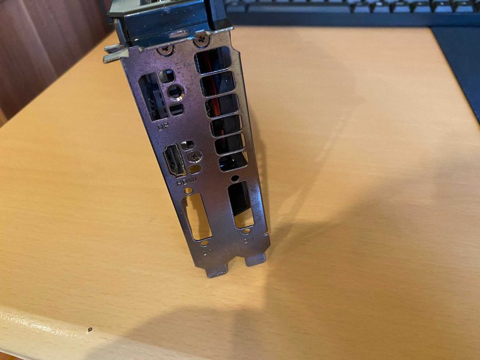 AMD Radeon RX 470 cu 4GB GDDR5 256-bit