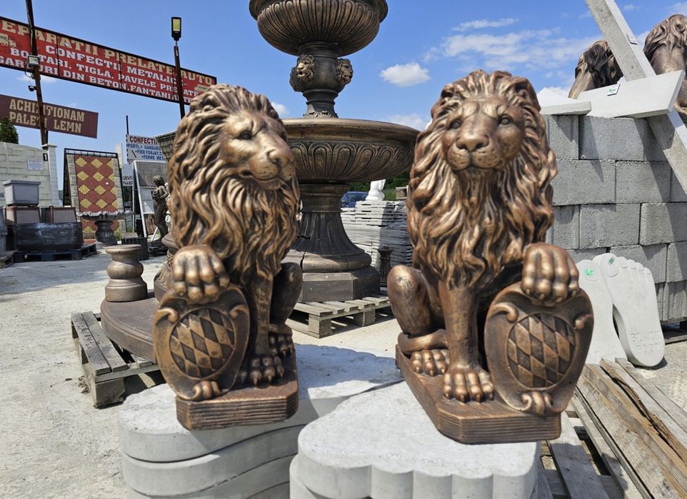 Statueta Leu ,leu din beton,set 2 bucati (privire stanga-dreapta)