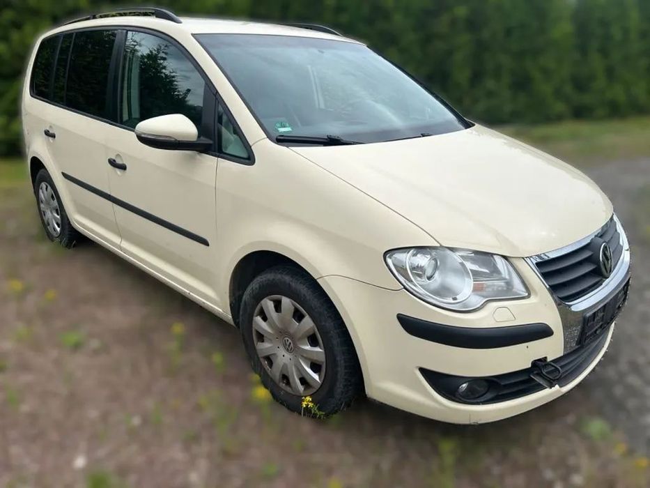 Dezmembrari / Dezmembrez VOLKSWAGEN TOURAN
