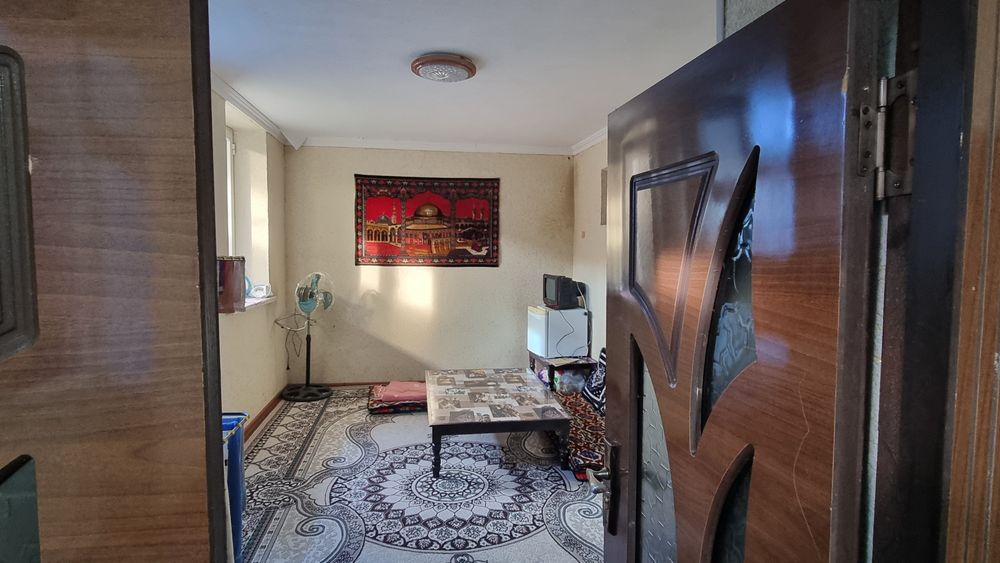 Ховли уй сотилади