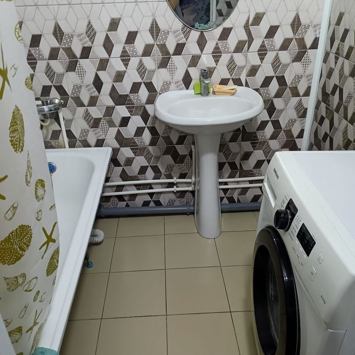 Сдам двух комнатную квартиру