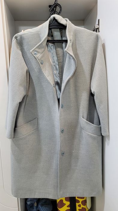 Продам пальто на осень