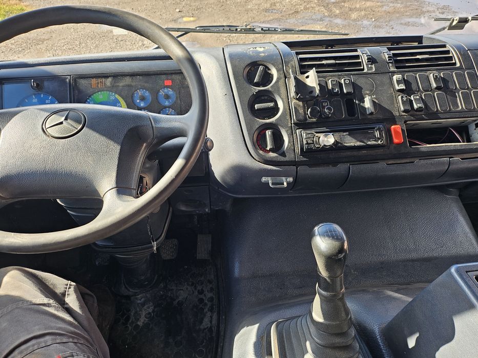 Mercedes Atego basculabil cu macara HDS 18 tone