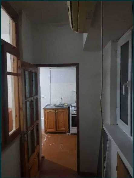 Продается квартира Центр  Ц4 1/3/9  42м2