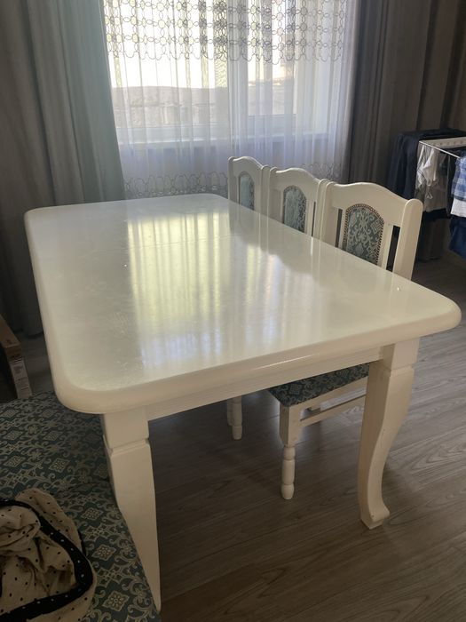 Продам стол со стульями