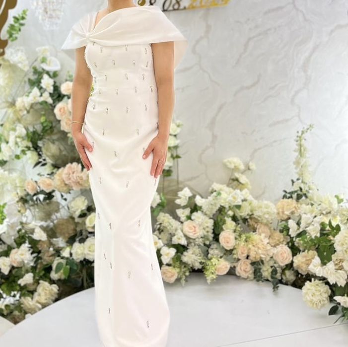 Продам вечерние платья