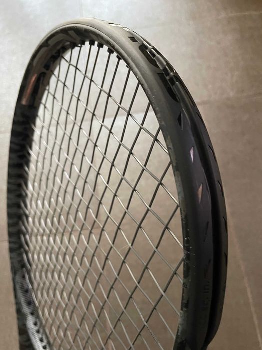 Solinco Blackout V2 300 XTD (грип 4)