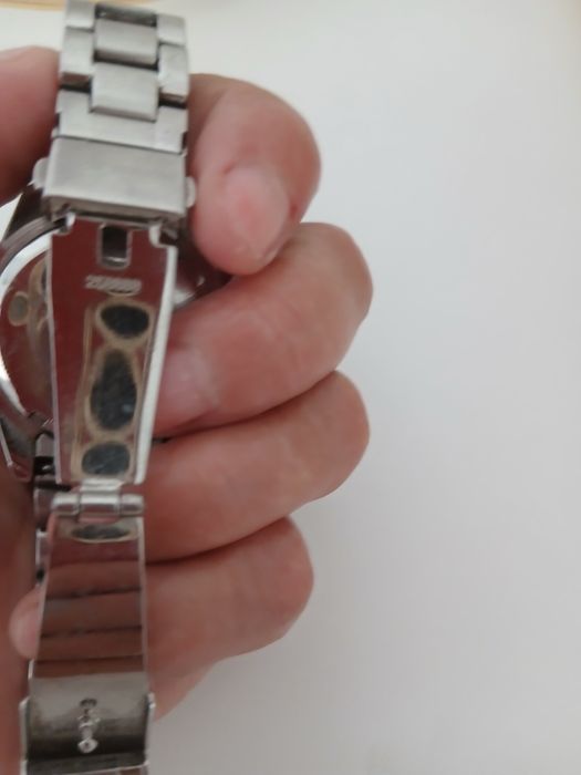 Продам часы Maikl  Kors