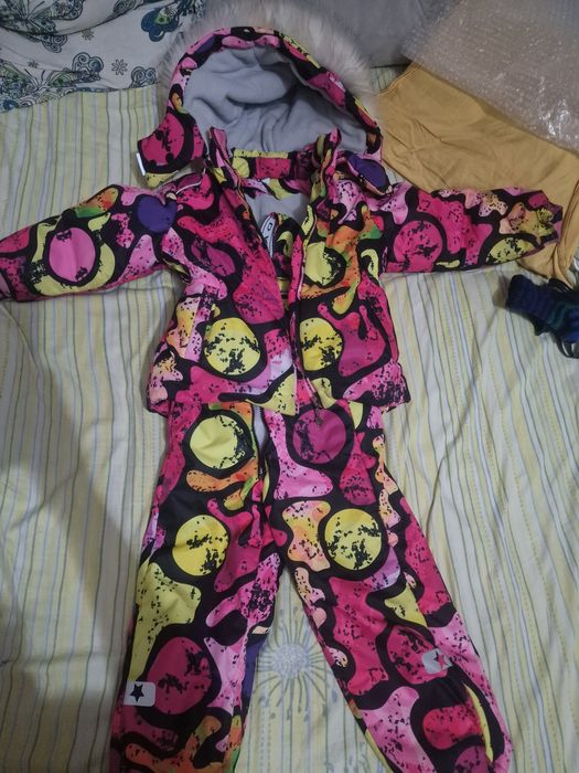 Куртка для девочки от 4-5 лет